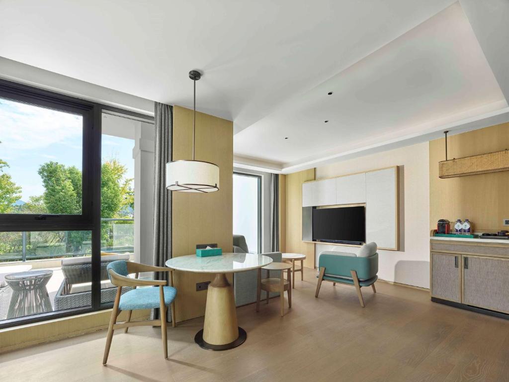 Doubletree By Hilton Taizhou Shenxianju - Suite Junior