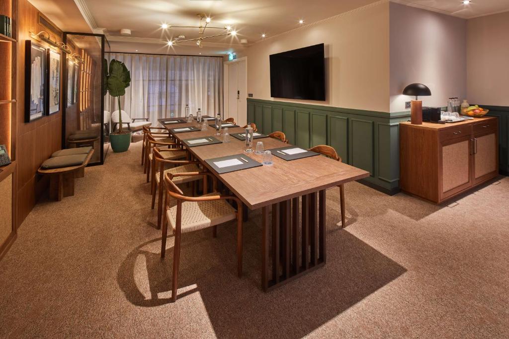 Via Sants Hotel Barcelona, Tapestry Collection By Hilton - Resim 45