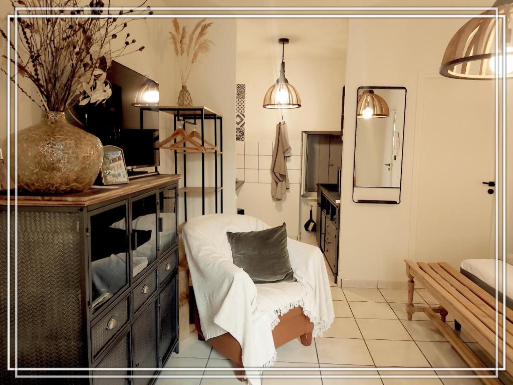 APPART HOTEL Place des Jolis Rêves - Apartment - Ground Floor