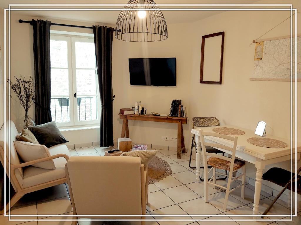 APPART HOTEL Place des Jolis Rêves - Apartment