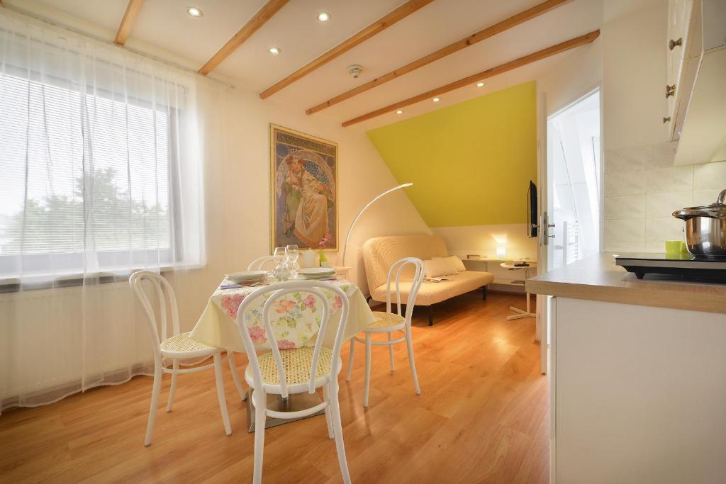 A. V. Pension Praha - 15