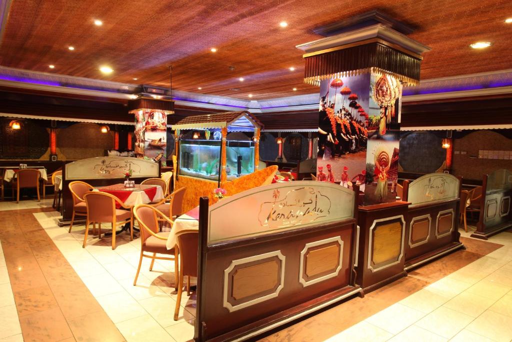 Posezení v ubytování Al Bahjah Hotel