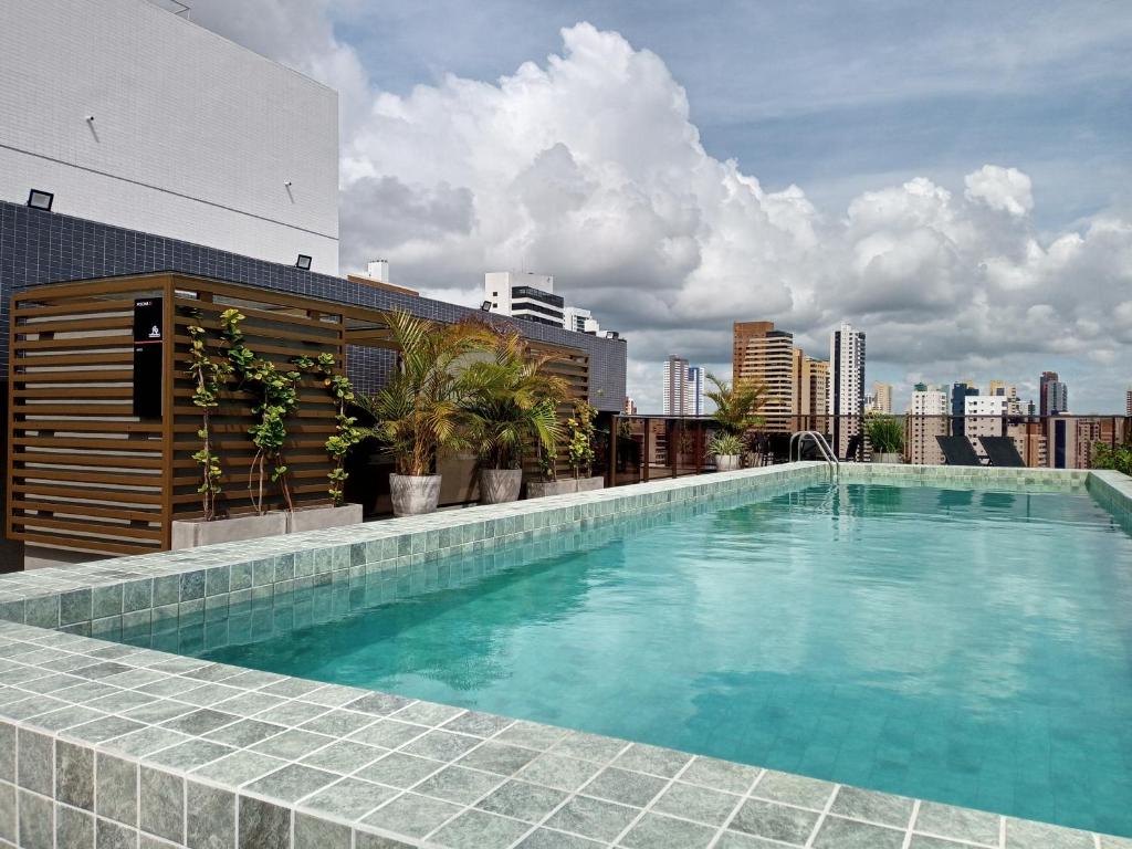 The swimming pool at or close to Apartamento 404 - Praia de Manaira