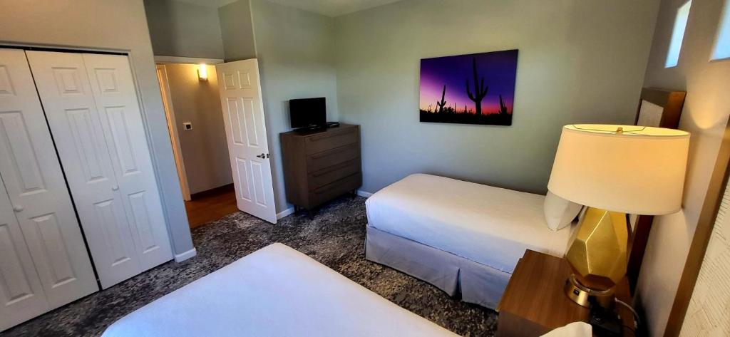Postel nebo postele na pokoji v ubytování WorldMark Rancho Vistoso