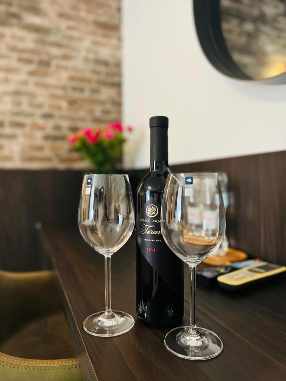 Arena Prestige Rooms - 10