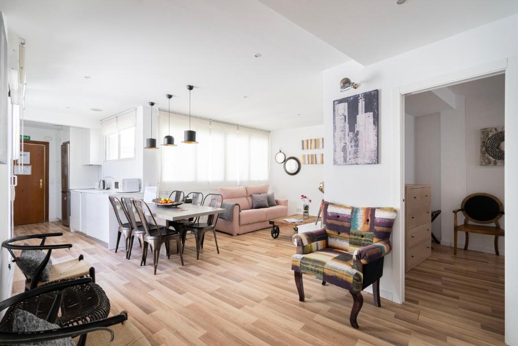 For You Rentals Precioso Apartamento TEMPORAL Preciados PRE105B