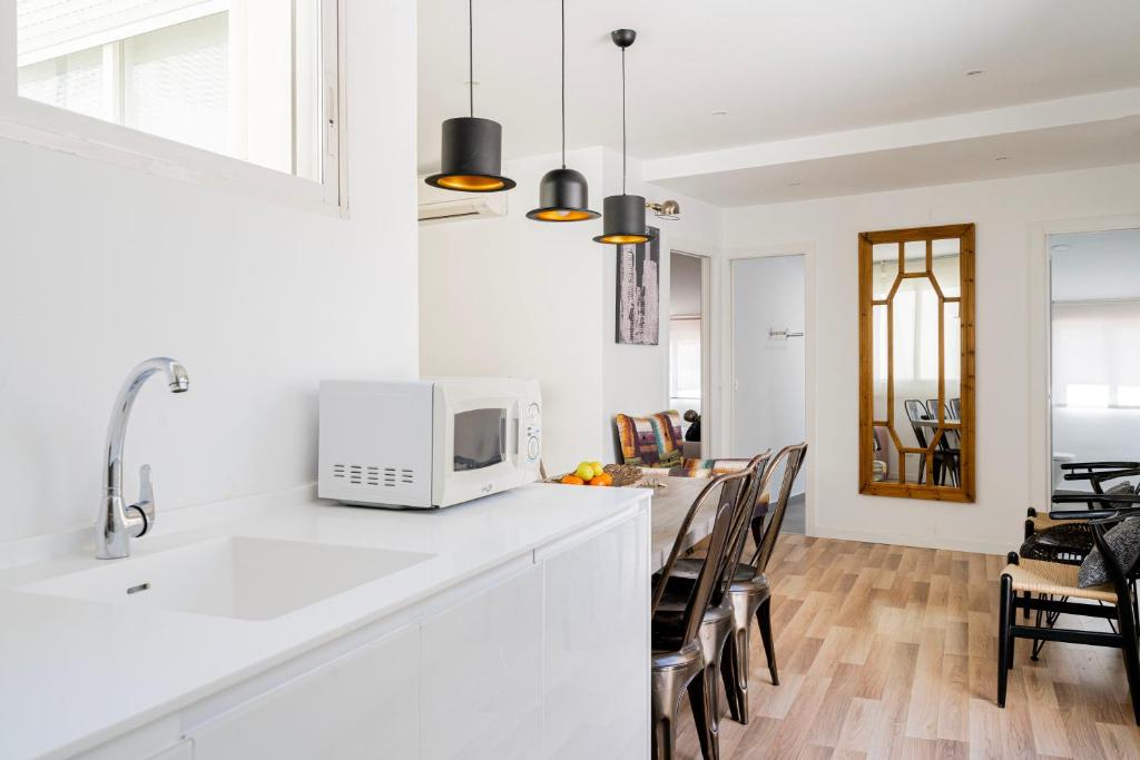 For You Rentals Precioso Apartamento TEMPORAL Preciados PRE105B