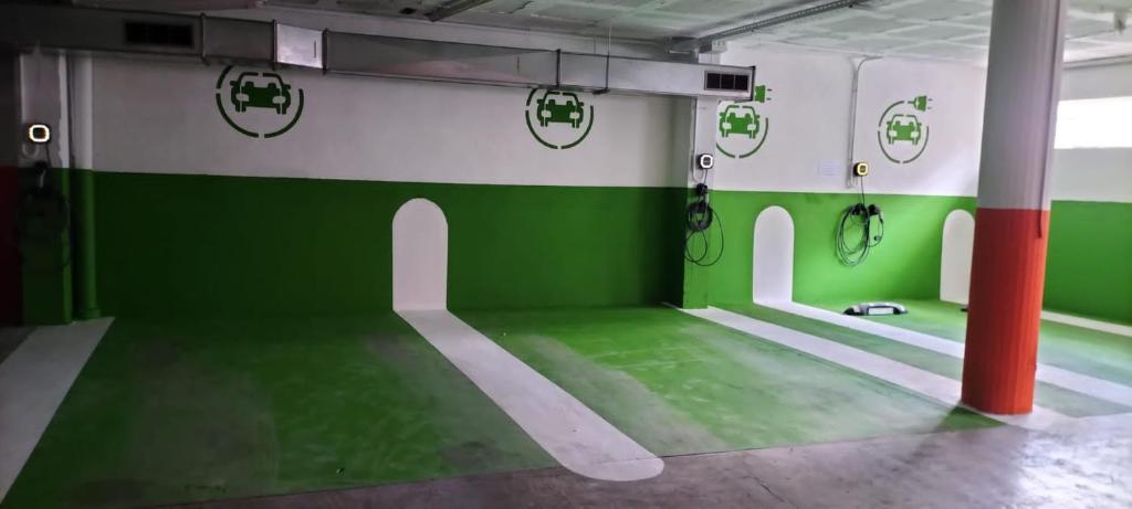 Bazén v ubytování Hotel Torres Manlleu nebo v jeho okolí