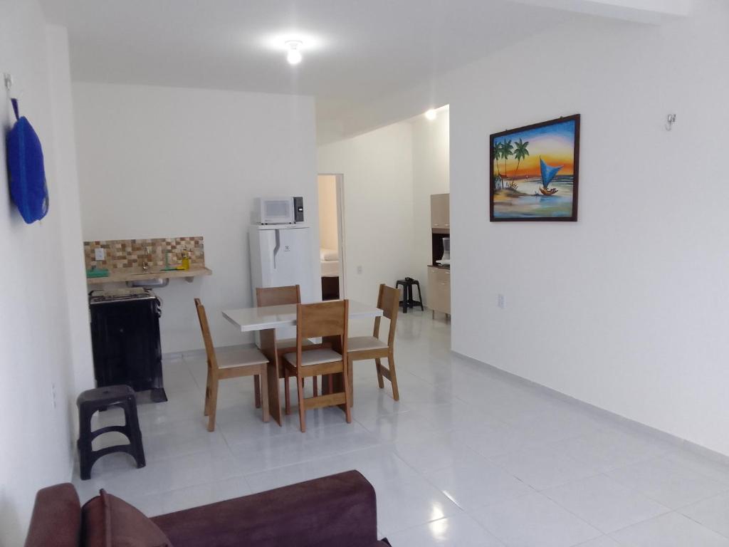 Dapur atau dapur kecil di Estrela Apartamento 2 terreo - Quarto e sala com cozinha americana na praia do prea-Ce