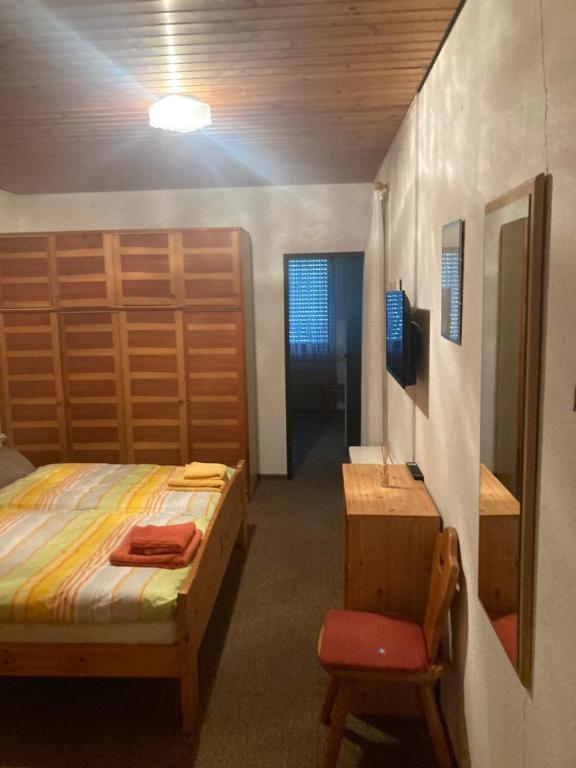 Postel nebo postele na pokoji v ubytování Waldblick