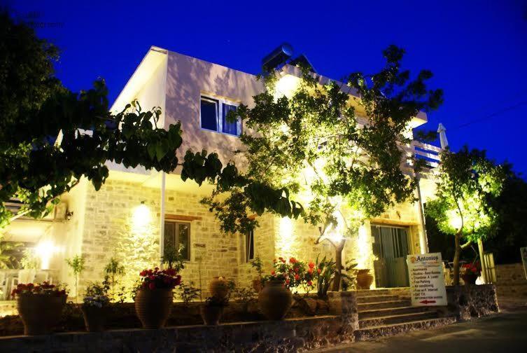 Zahrada ubytování Antonios Hotel Apartments