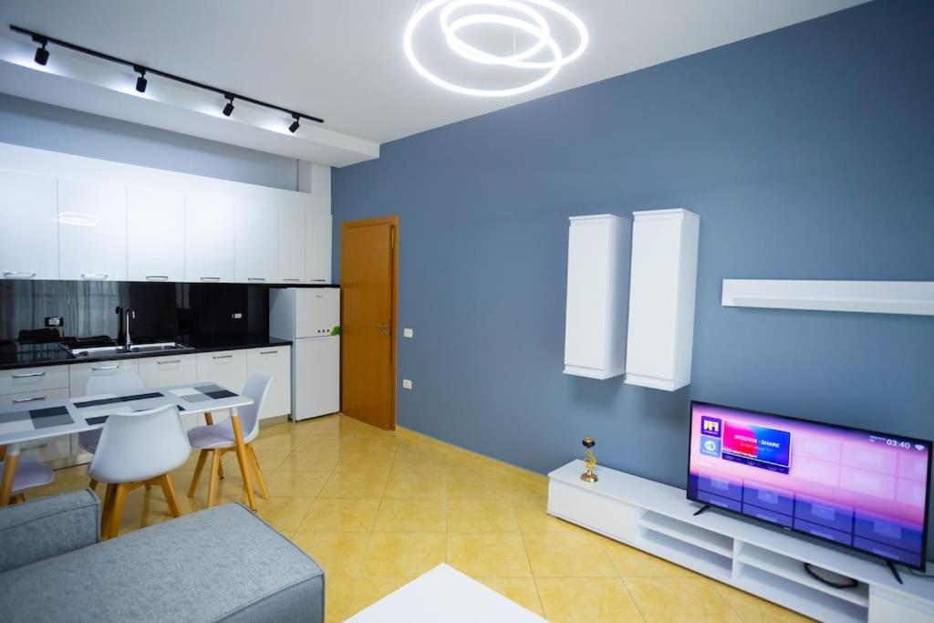 Apartment in Vlorë Kejvi - Image 4