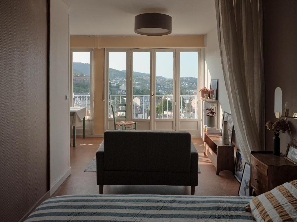 Nespecifikovaný výhled na hory nebo výhled na hory při pohledu z apartmánu