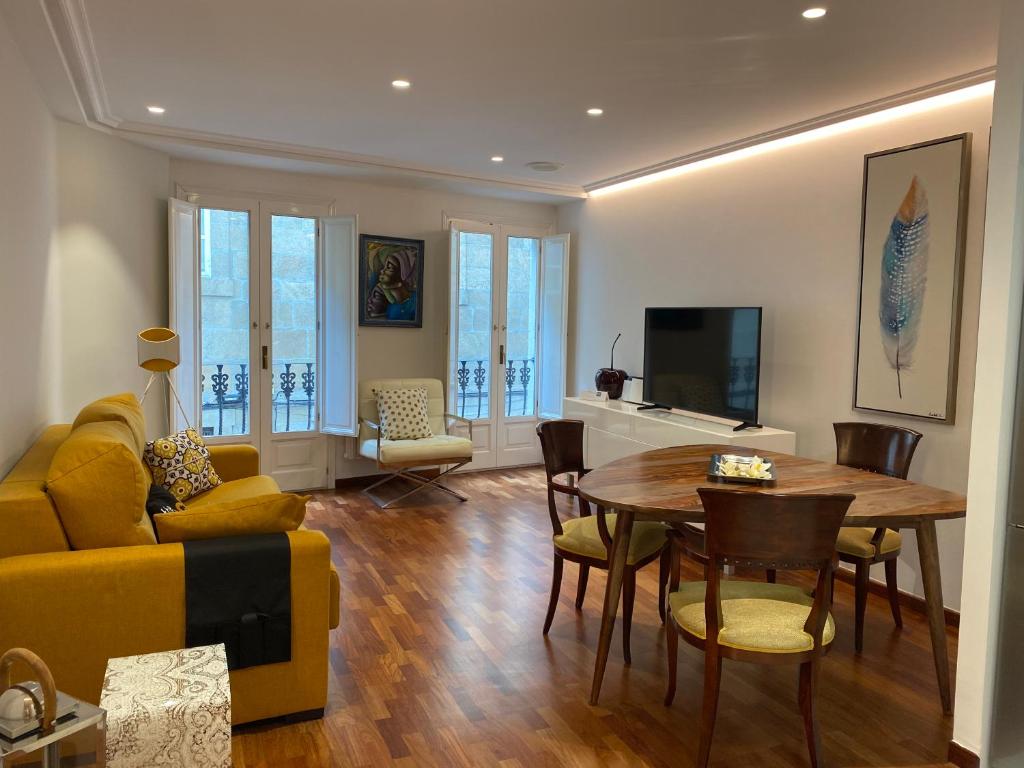 TV a/nebo společenská místnost v ubytování LUXURY DescansoTERMAL