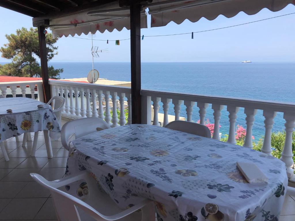 Gallery image of Villa Mandola in Skala Marion