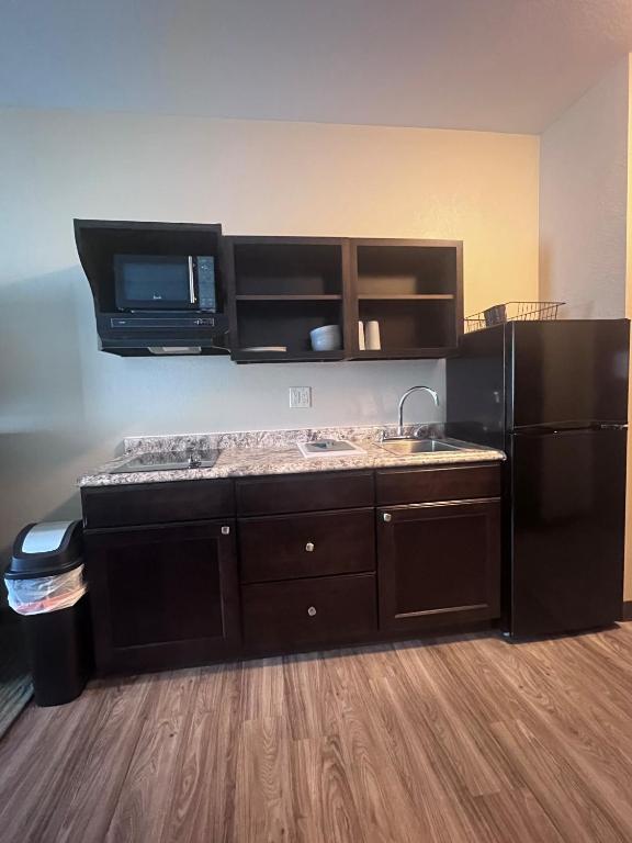 Cobblestone Inn & Suites - Fort Dodge - Двухместный номер