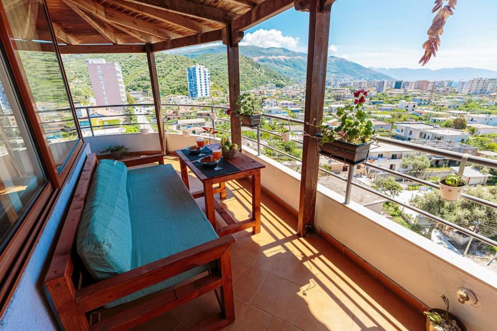 Super Spacious Rooftop Flat / Amazing City View