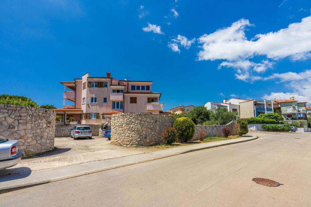 Budova, kde se apartmán nachází