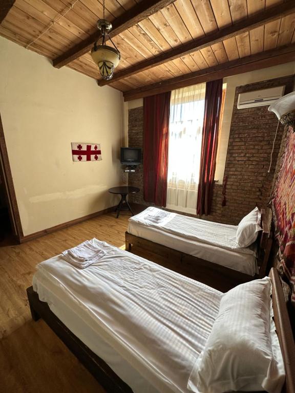 Old Sighnaghi - Triple Room