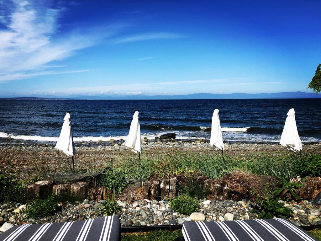 Qualicum Breeze Beach Resort, Qualicum Beach (updated prices 2024)