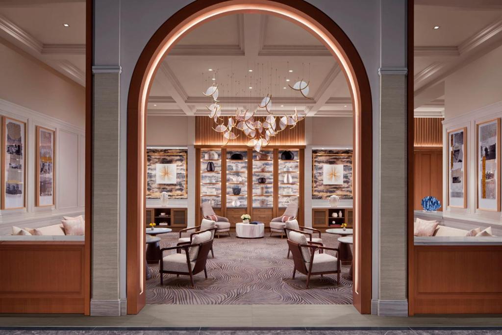 The Ritz-Carlton Naples - Club Ocean Front Queen