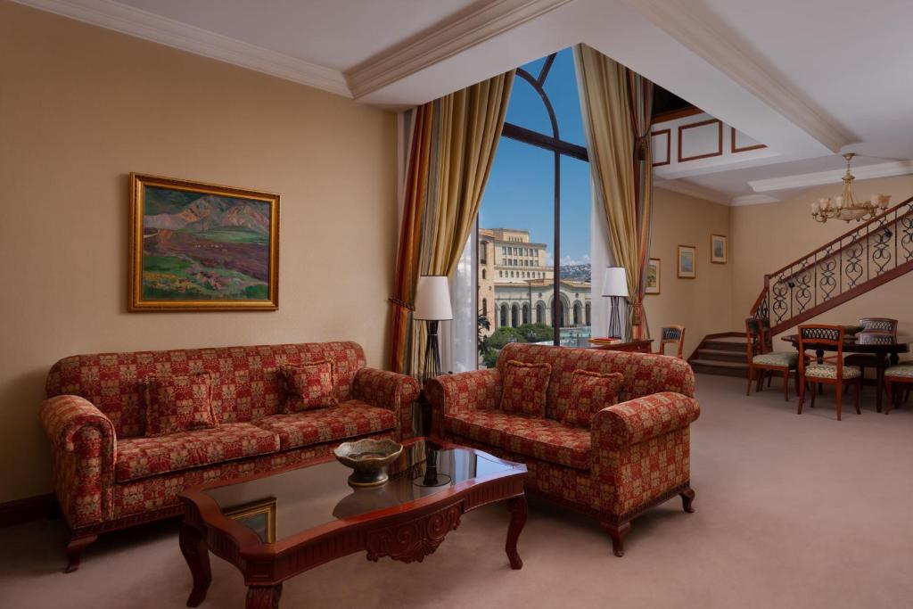 Posezení v ubytování Armenia Marriott Hotel Yerevan