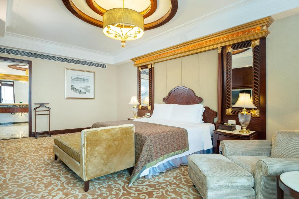 Posezení v ubytování Regal Palace Hotel