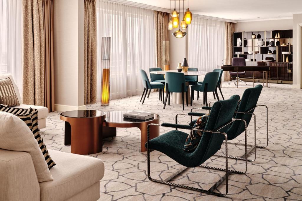 Sheraton Grand Warsaw - Resim 19