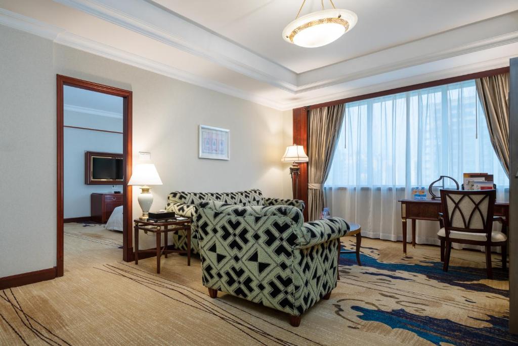 Posezení v ubytování Regal Palace Hotel