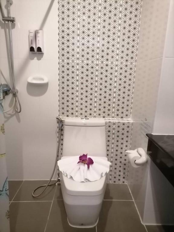 NJ PATONG HOTEL - Resim 43