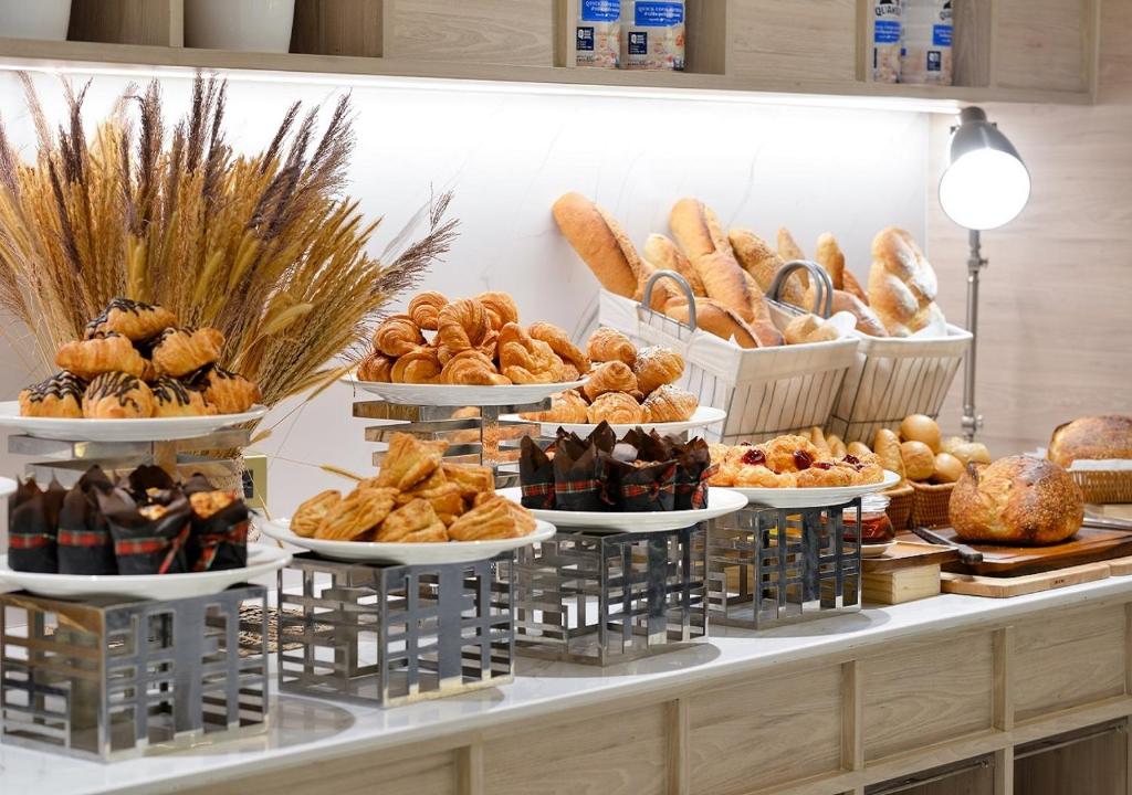 Centre Point Sukhumvit 10 - Resim 37