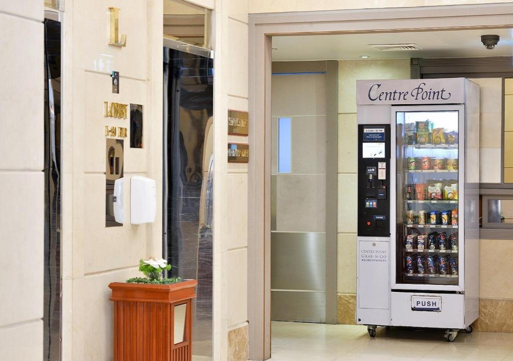 Centre Point Sukhumvit 10 - Resim 43