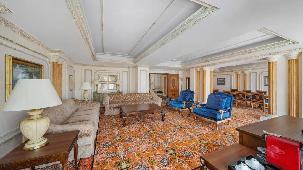 Posezení v ubytování Dar Al Tawhid Intercontinental Makkah by IHG