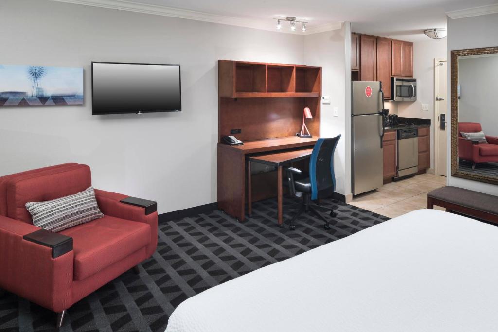TownePlace Suites Fort Worth Downtown - Bureau King Studio