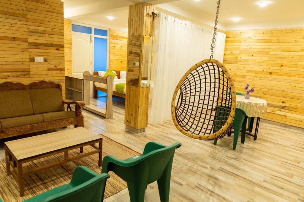 Posezení v ubytování FabExpress RMK Nest - Nr Chettiar Park