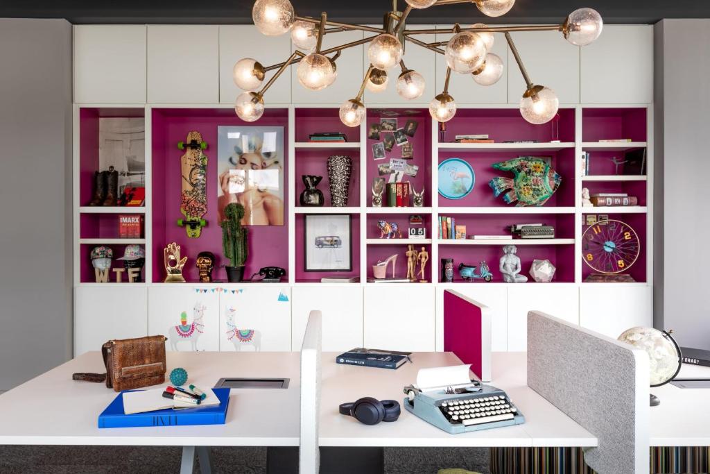 Fotografie z fotogalerie ubytování Moxy Frankfurt Eschborn v destinaci Eschborn