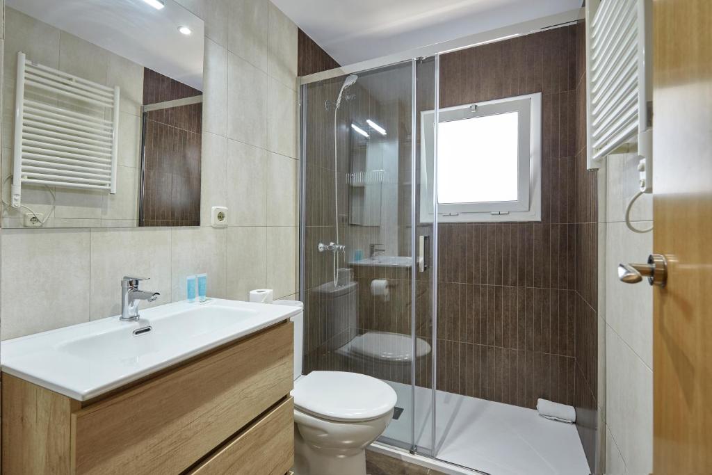 Kúpeľňa v ubytovaní BBarcelona Sagrada Familia Terrace Flat