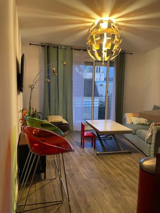 SaintDenis Basilique centre historique, SaintDenis (updated prices 2024)