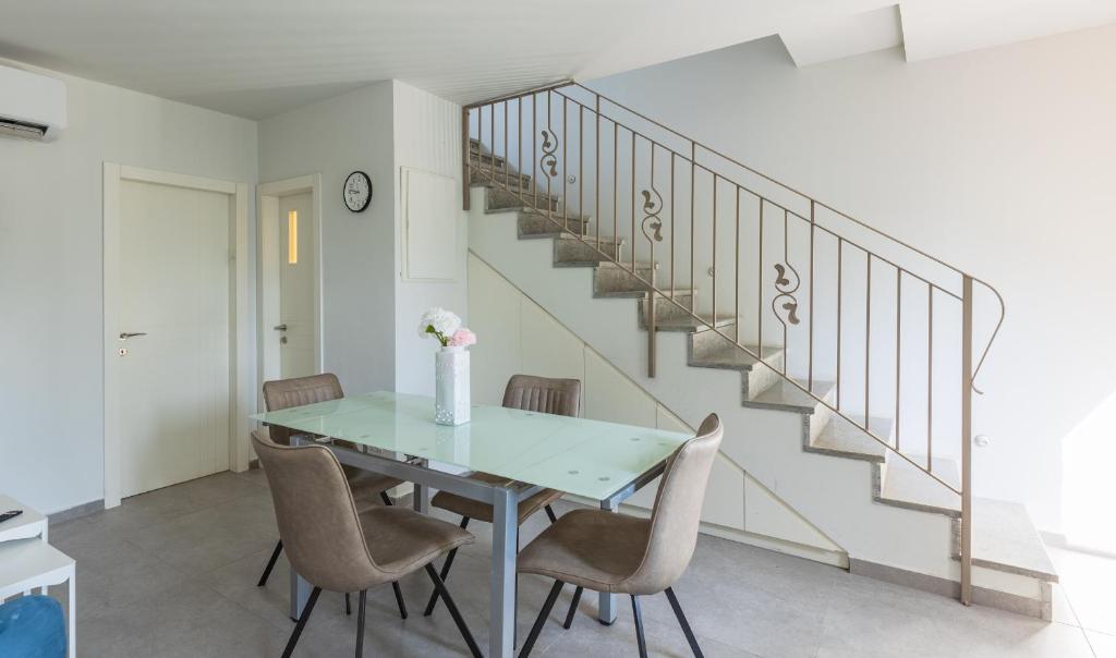 Vacation Apartments In The Heart Of Nachlaot - Apartment