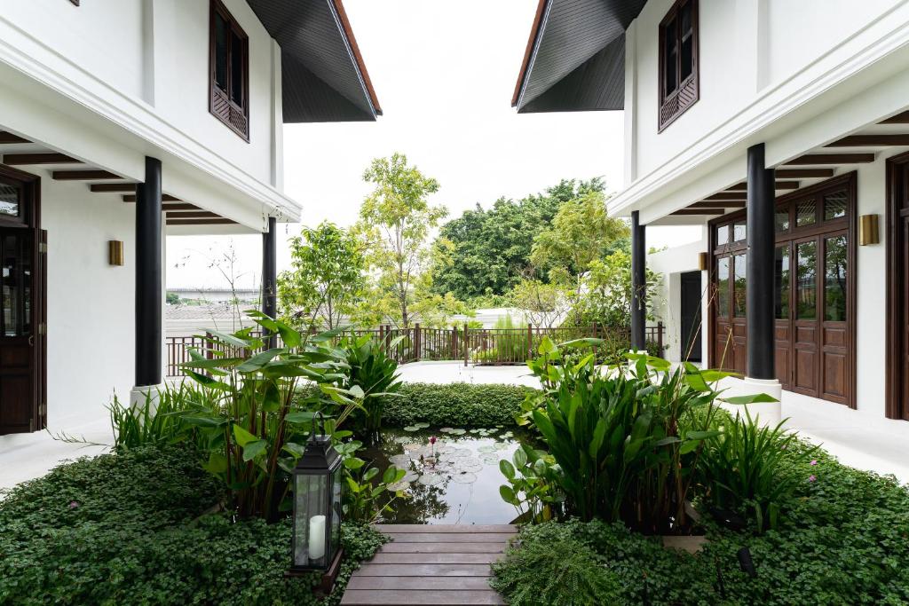 Vrt u objektu Siri Sala Private Thai Villa