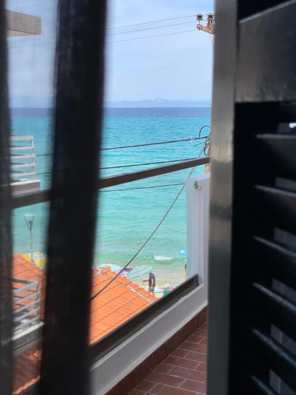 Nespecifikovaný výhled na moře nebo výhled na moře při pohledu z hotelu
