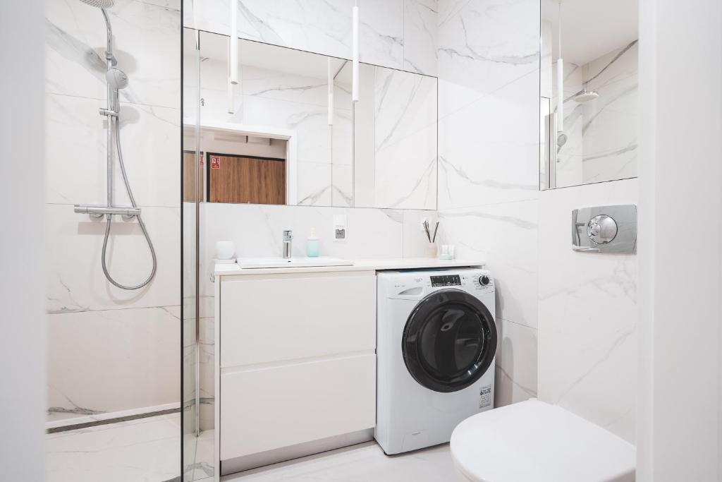 Koupelna v ubytování Pure Rental Apartments Inżynierska