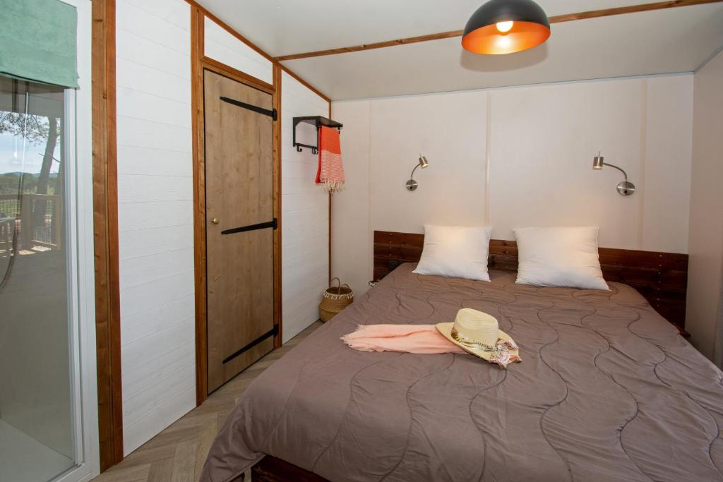 Postel nebo postele na pokoji v ubytování Parc Saint James Oasis Village