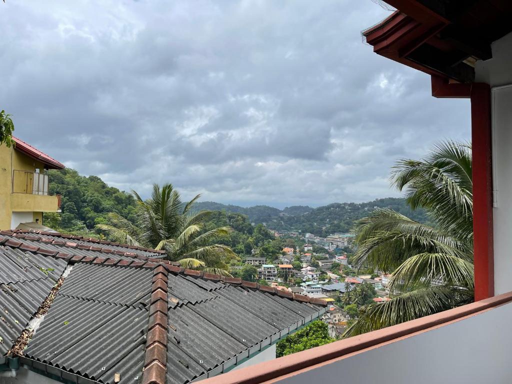 The SkyDeck Kandy - 6