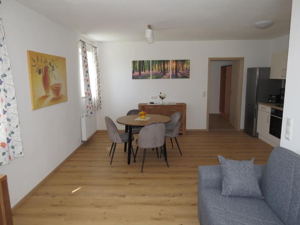 Posezení v ubytování Büchelsteiner Hof