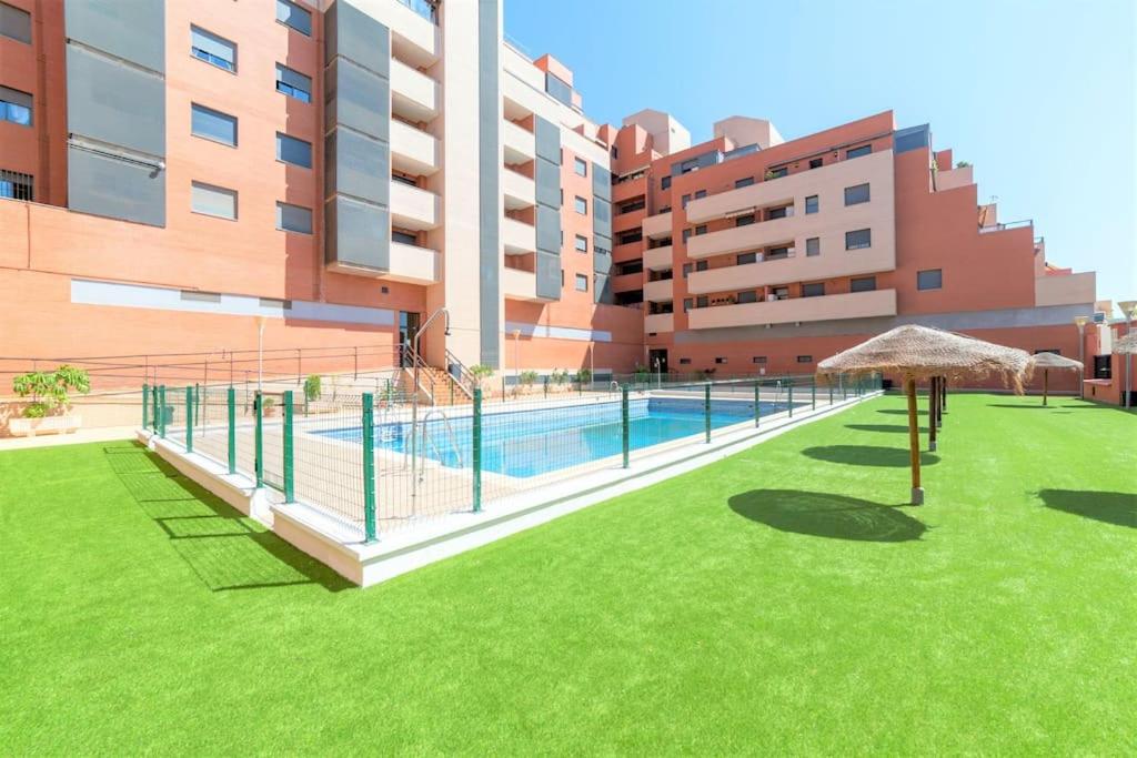 Piso en Residencial de Lujo piscina junto la playa, Roquetas ...