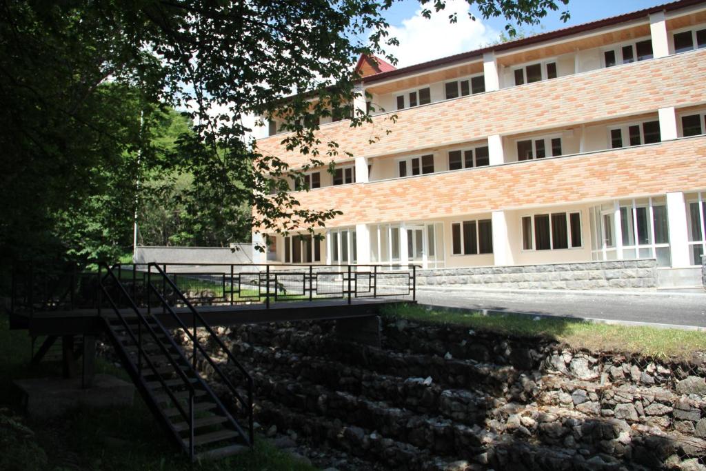 Budova, kde se hotel nachází