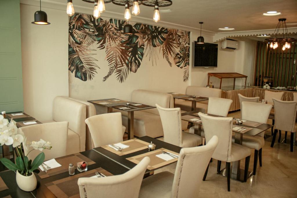 Posezení v ubytování Hôtel Belle Vue et Spa