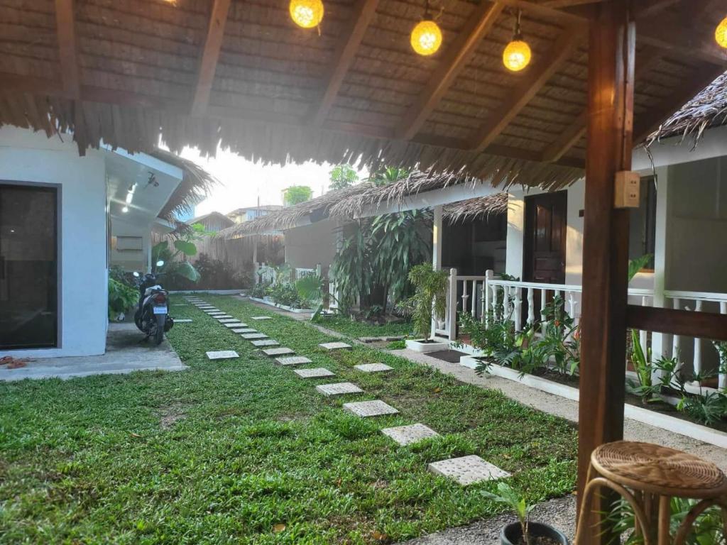 Zahrada ubytování LALUNA COTTAGES