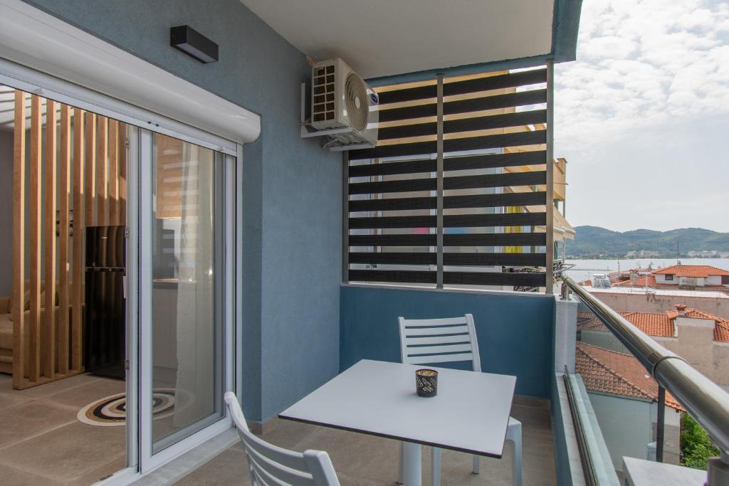 Balkon lub taras w obiekcie Unique Aura Luxury Studios